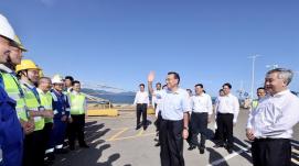 李克強(qiáng)在廣東考察時(shí)強(qiáng)調(diào) 在改革開放上勇于探索 為...